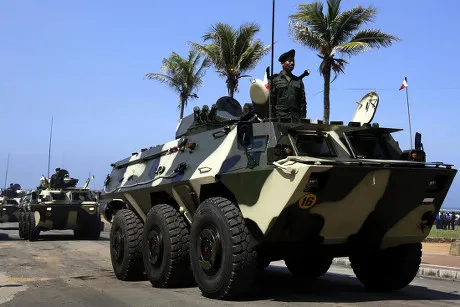 කොළඹ වටේ යමින් ආරක්ෂාව බලන යකඩ යක්කු ගැන විස්තර මෙන්න... 3 Shutterstock 8218080d