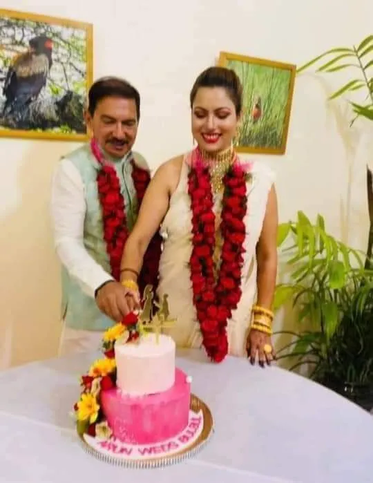 66 හැවිරිදි අරුන් ලාල් බුල් බුල් සමඟ දෙවැනි ඉනිම අරඹයි 3 WhatsApp Image 2022 05 03 at 4.31.36 PM