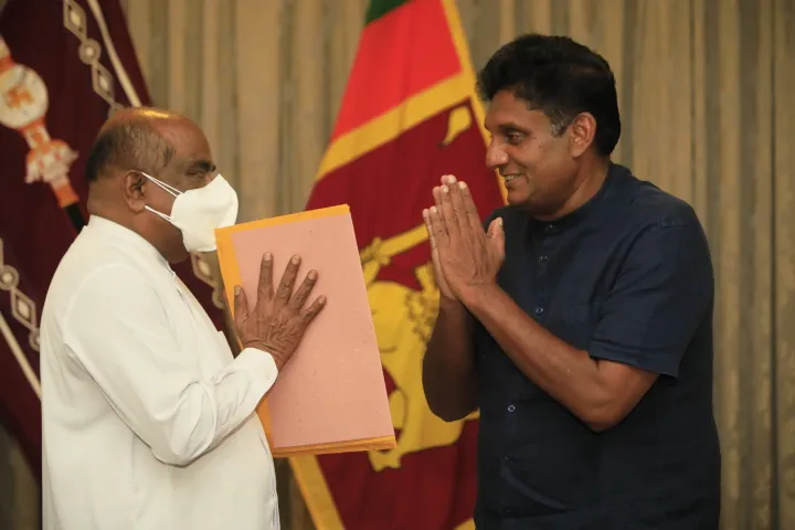 ජනතාවගේ පැත්තේ ඉන්න අයව දැන් හොයාගන්න පුලුවන්... 2 WhatsApp Image 2022 05 03 at 5.53.10 PM 2