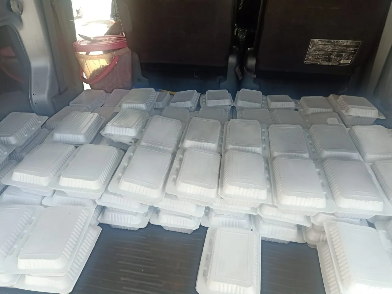 ගාල්ලේ අරගල බිමේ පිරිස කළ දානමය පිංකම 18 WhatsApp Image 2022 05 15 at 2.19.45 PM 1