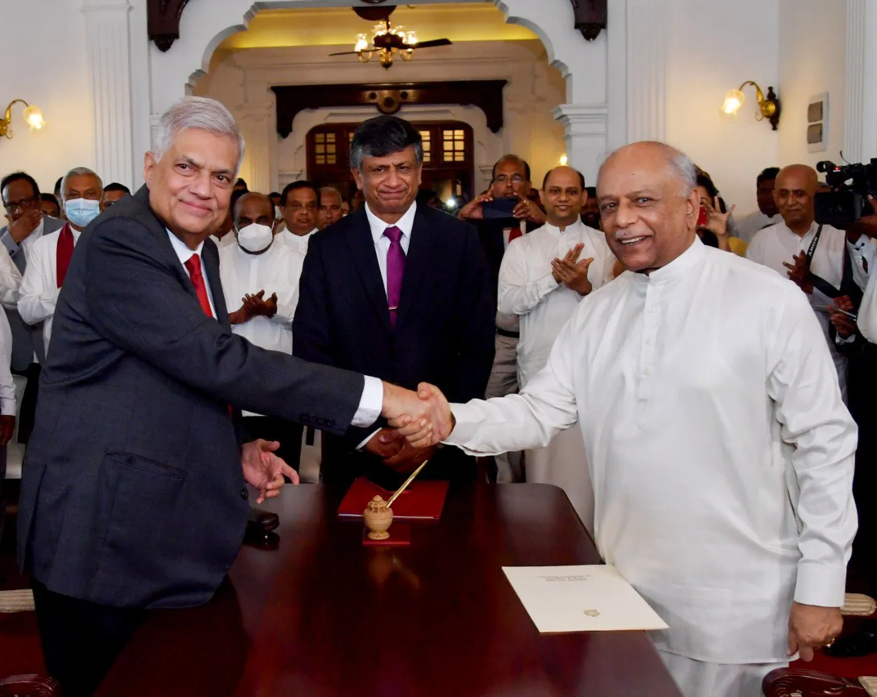 Breaking News -අගමැති ධුරයේ දිනේෂ් ගුණවර්ධන දිවුරුම් දෙයි (ඡායාරූප) 5 294678752 601589104860962 1823018271446230235 n