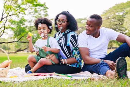 කාන්තාවකට රැකියාව සහ පවුල් ජීවිතය සමබර කරගැනීමට උපක්රම 2 NFI Blog moms dads america 2022