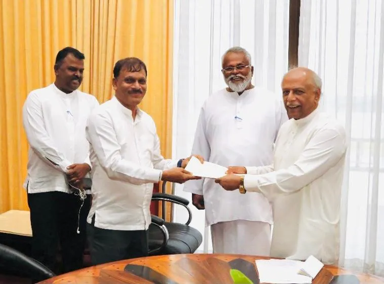 අගමැති දිනේෂ් අතින්, ප්රාදේශීය සංවර්ධන කමිටු සභාපතිවරු වූ මන්ත්රීවරුන්ට පත්වීම් ලිපි 5 eccf813c f648 4e7d a137 048a50287140