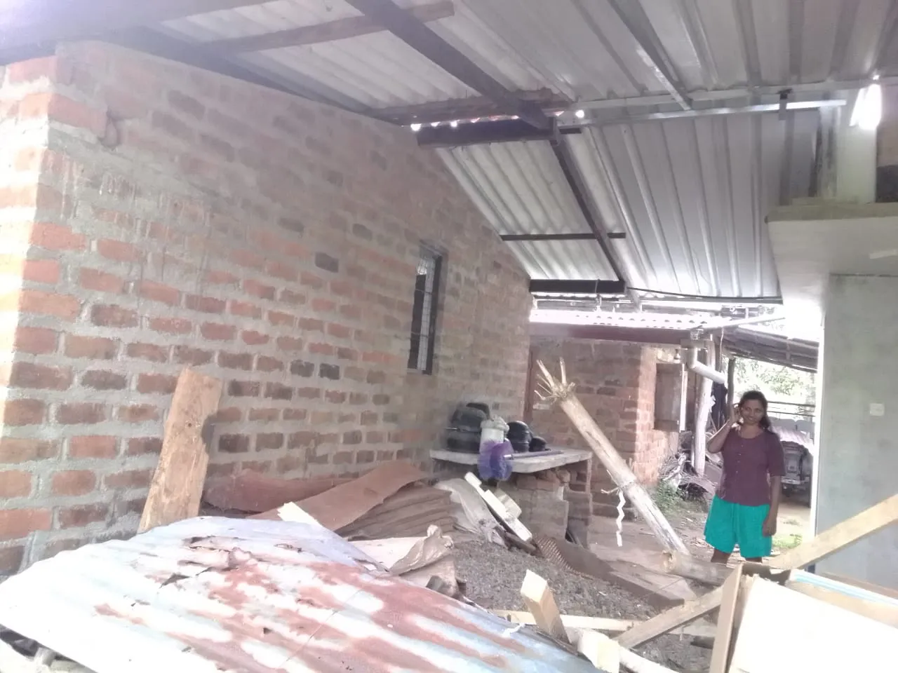 ගමකට අලි පනී නිවාස රැසකට හානී 6 නිරන්තර වන අලි රංචු මේ දිනවල 6