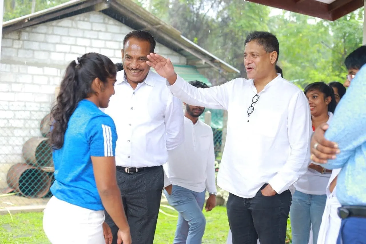 පොදුරද මඩුලු ක්රීඩා උළෙලේ දී ලක් මාතාවට කීර්තියක් ගෙන ආ නෙත්මිට අලුත් නිවසක් (ඡායාරූප) 3 321237011 1114447999271676 1600653215750466577 n