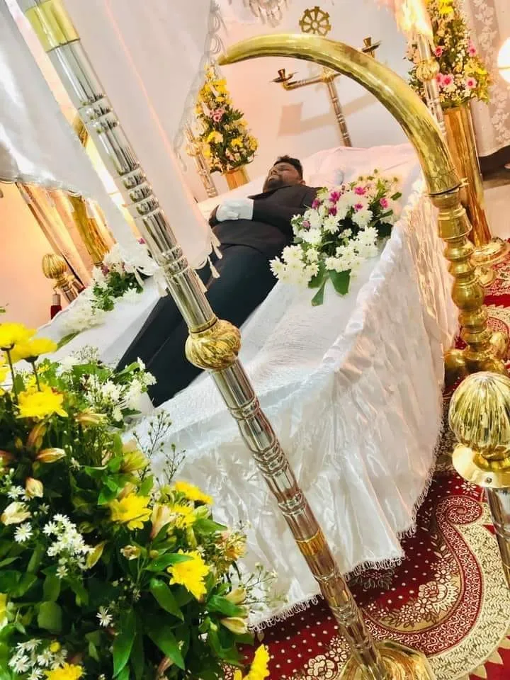 සන්ෆලවර් 'චලා'ගේ නිසල දේහය නිවසට (ඡායාරූප) 3 323021992 839774987307287 1787326951187709821 n