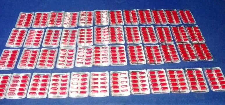 අම්බලන්තොට තරුණ තරුණියන් මත් කරන්න කරල් තබාගෙන සිටි අයෙක් අත්අඩංගුවට (ඡායාරූප) 1 Ambalantota STF Mathkaral 2