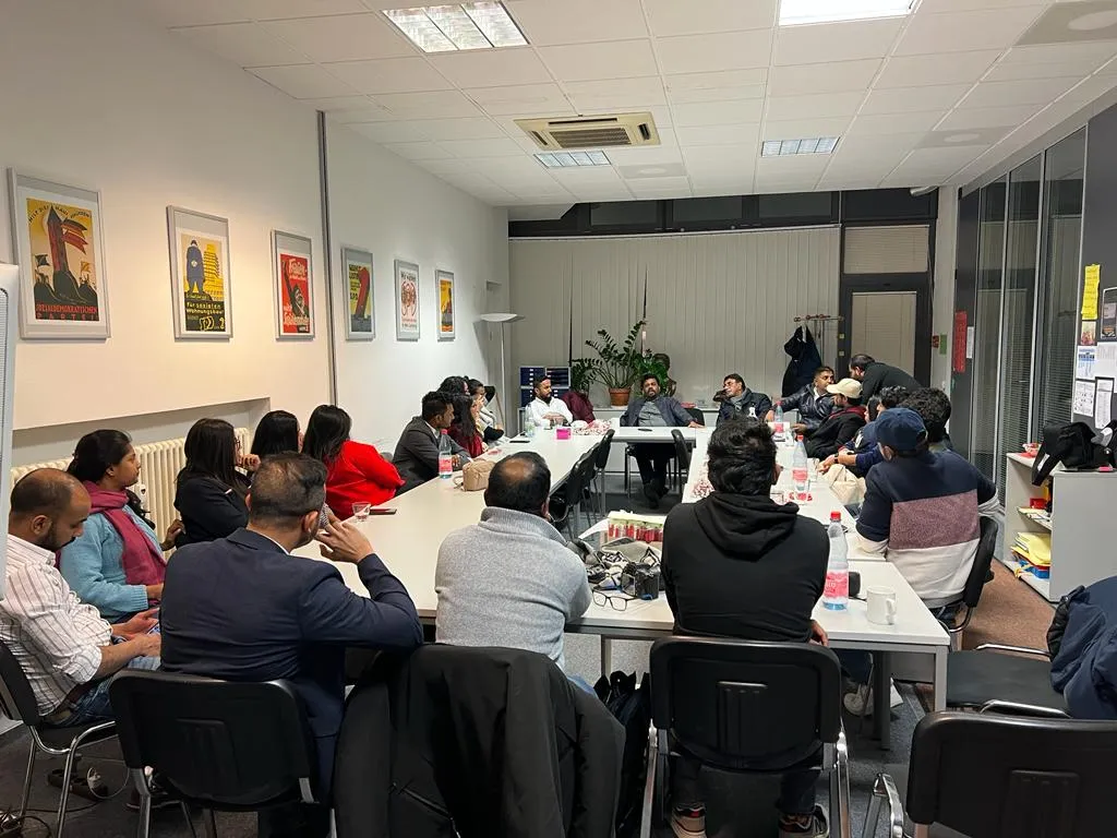 අකුදි සහ ජර්මනියේ අධ්යාපනය ලබන මෙරට තරුණ ප්රජාව අතර හමුවක් (ඡායාරූප) 4 WhatsApp Image 2022 12 18 at 8.59.49 AM 1