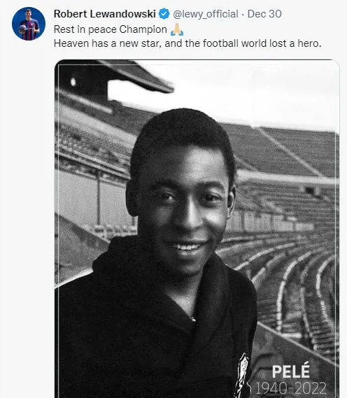 පේලේගේ සමුගැනීම වෙනුවෙන් කඳුළු සලන පාපන්දු පිටියේ සුපිරි තරු (ඡායාරූප) 8 WhatsApp Image 2022 12 30 at 7.58.56 AM