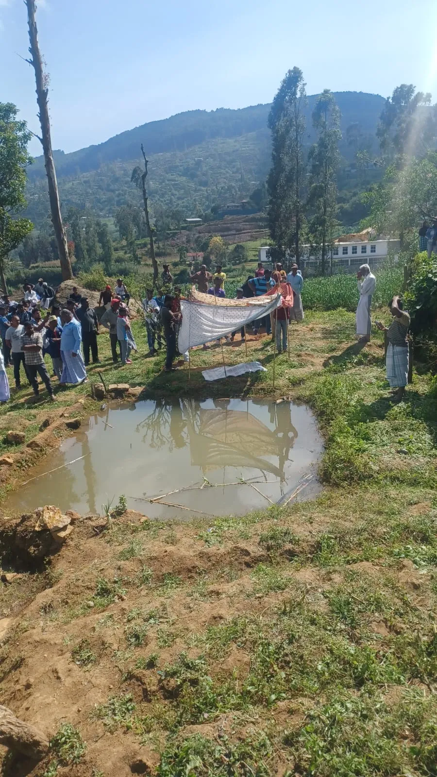 අනාරක්ෂික වගා ළිඳකට වැටීමෙන් කුඩා දැරියක් ජිවිතක්ෂයට 3 WhatsApp Image 2023 01 01 at 17.27.20