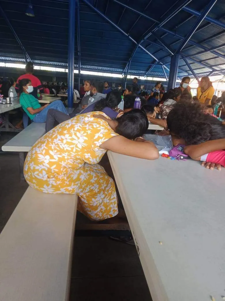 අලුත් අවුරුදු කෑම විෂ වී ඇඟළුම් කර්මාන්තශාලාවක 300ක් රෝහලේ (ඡායාරූප) 1 WhatsApp Image 2023 01 03 at 12.52.45 PM