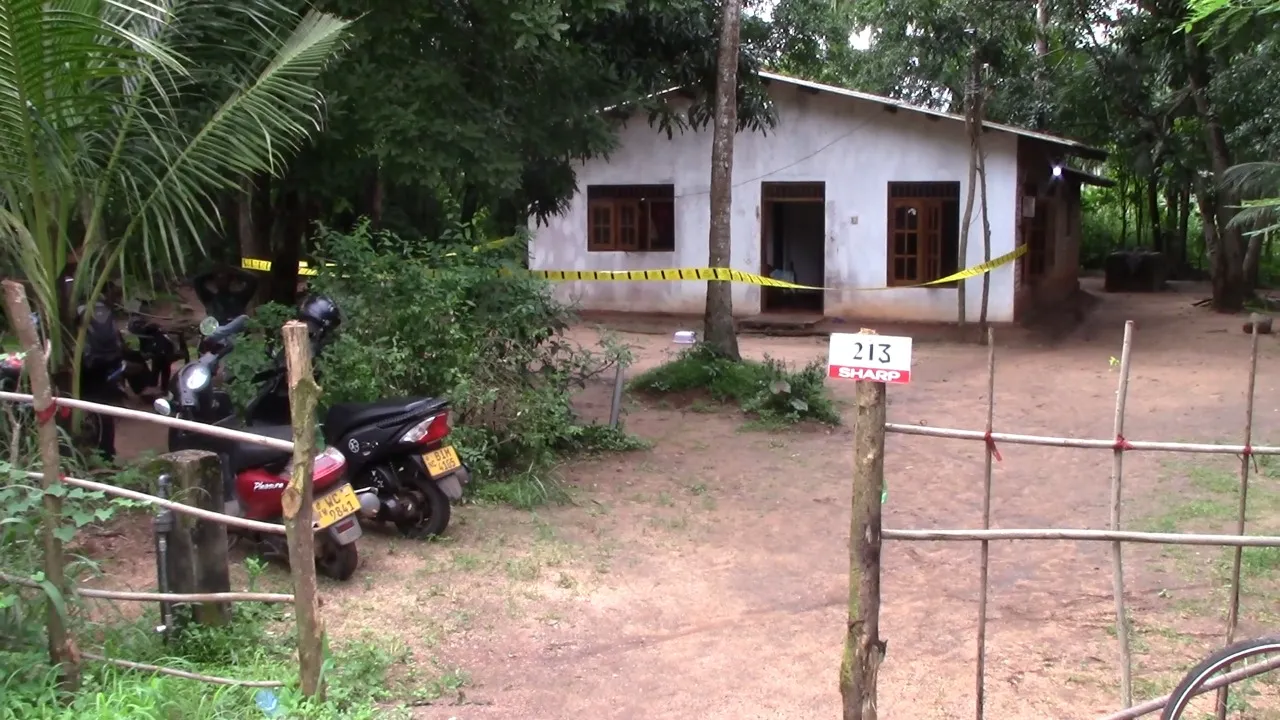 දිනපතා බීමතින් ඇවිත් මවට පහරදෙන පුත්රයා පියා අතින් අවසන් ගමන් යයි (ඡායාරූප) 4 WhatsApp Image 2023 01 06 at 1.18.09 PM 1