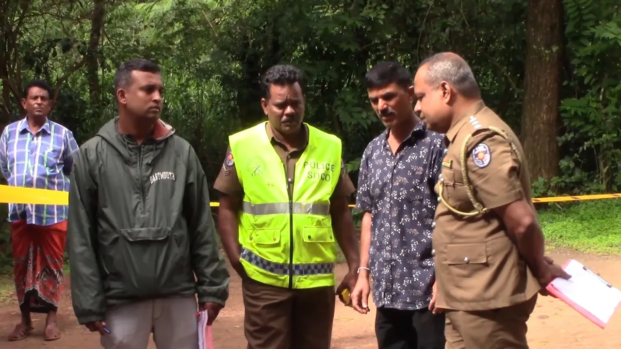 දිනපතා බීමතින් ඇවිත් මවට පහරදෙන පුත්රයා පියා අතින් අවසන් ගමන් යයි (ඡායාරූප) 1 WhatsApp Image 2023 01 06 at 1.18.12 PM