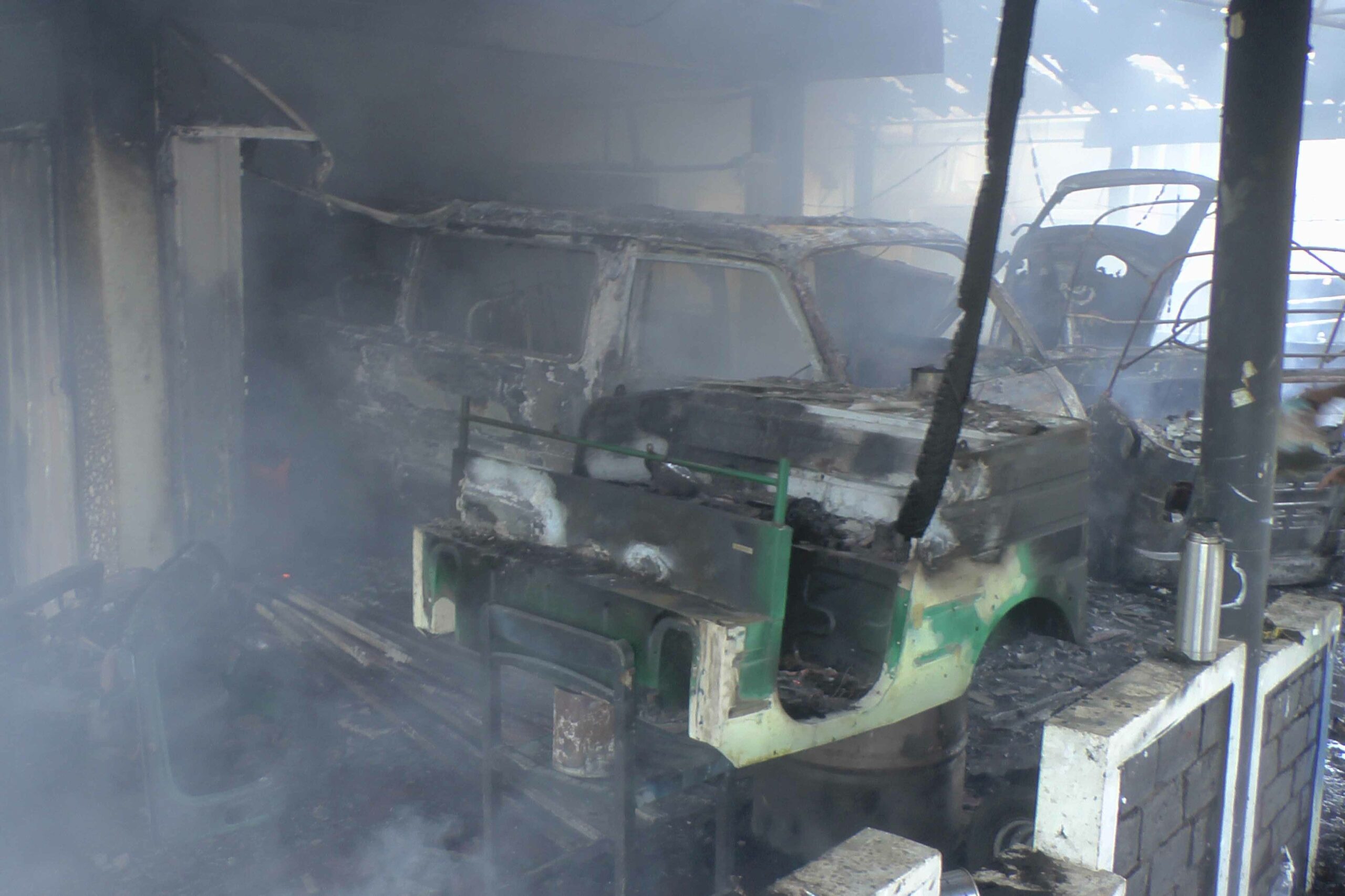 හලාවත වාහන අලුත්වැඩියා ස්ථානයක ගින්නක්(ඡායාරූප) 2 108 scaled