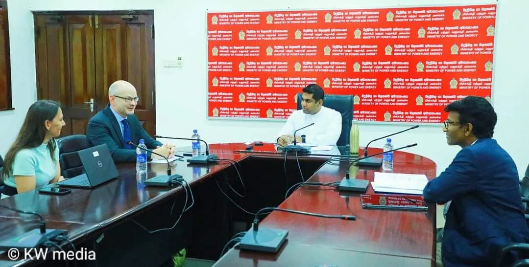 විදුලිබල මණ්ඩලය ප්රතිව්යුහගත කිරීමේ තවත් සාකච්ඡාවක්(ඡායාරූප) 1 WhatsApp Image 2023 04 03 at 16.55.54