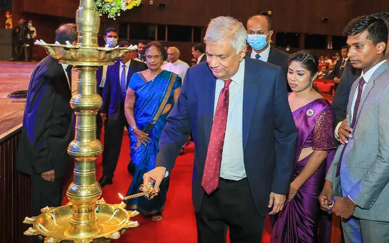 ආසියාවේ සමගියට බාධා වන කිසිදු කාර්යකට ශ්රී ලංකාව අනුබල ලබා දෙන්නේ නෑ – ජනපති රනිල් (ඡායාරූප) 3 BMICH 50 04