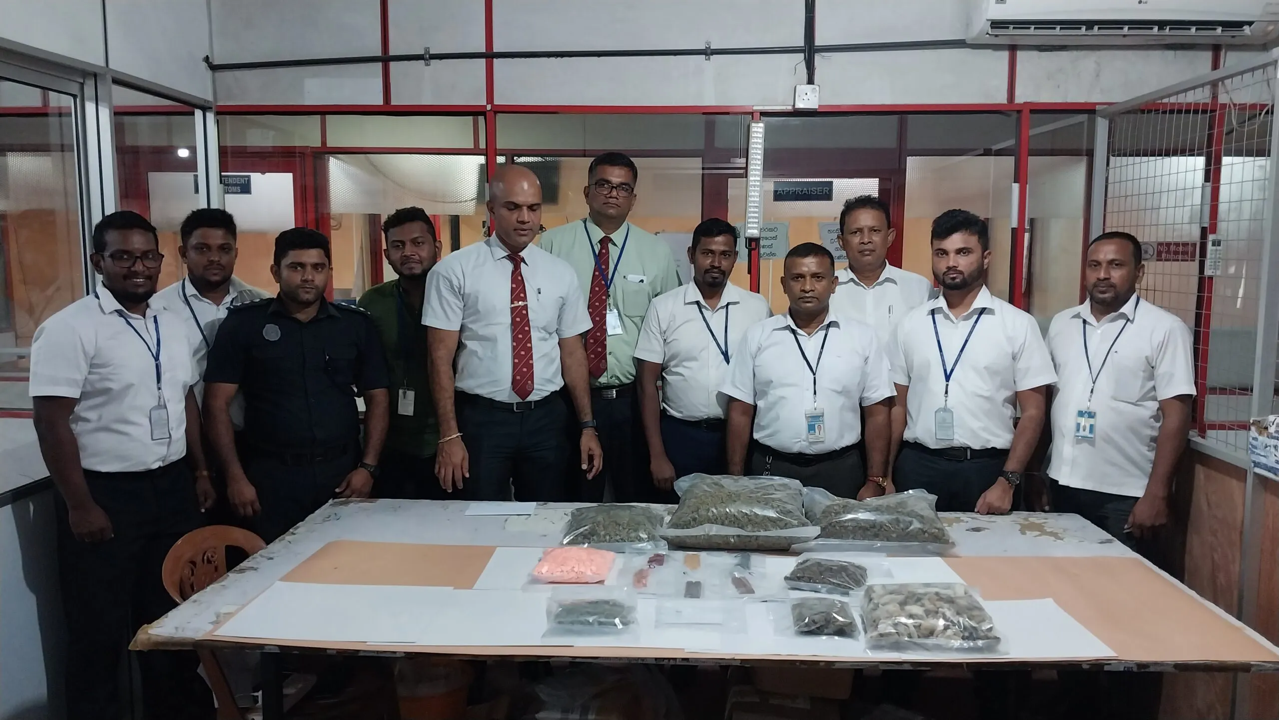 ශ්රී ලංකා රේගු ඉතිහාසයේ විශාලතම මත්ද්රව්ය වැටලීමක් 6 20230725 170716 scaled