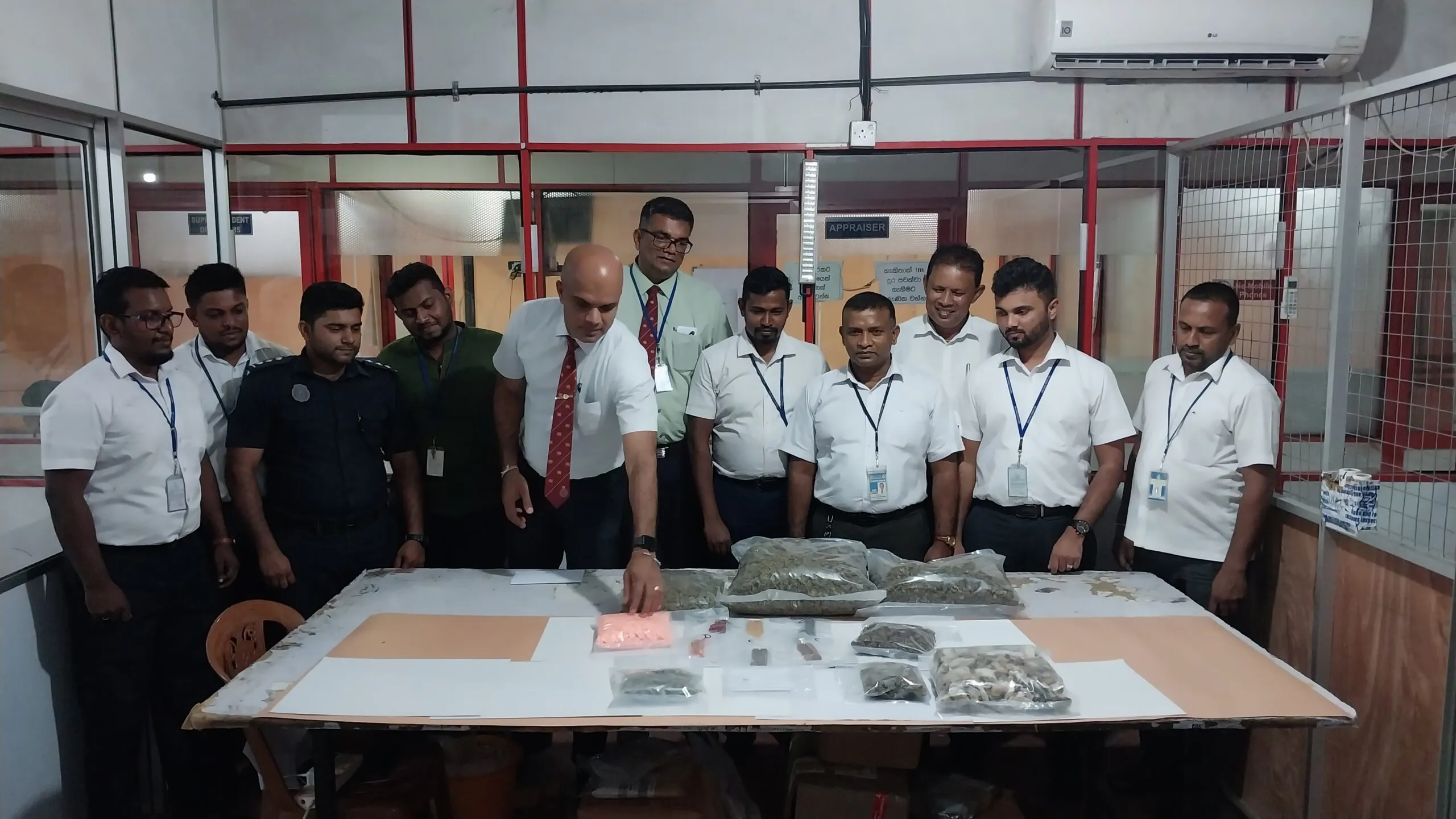 ශ්රී ලංකා රේගු ඉතිහාසයේ විශාලතම මත්ද්රව්ය වැටලීමක් 7 20230725 170742 scaled