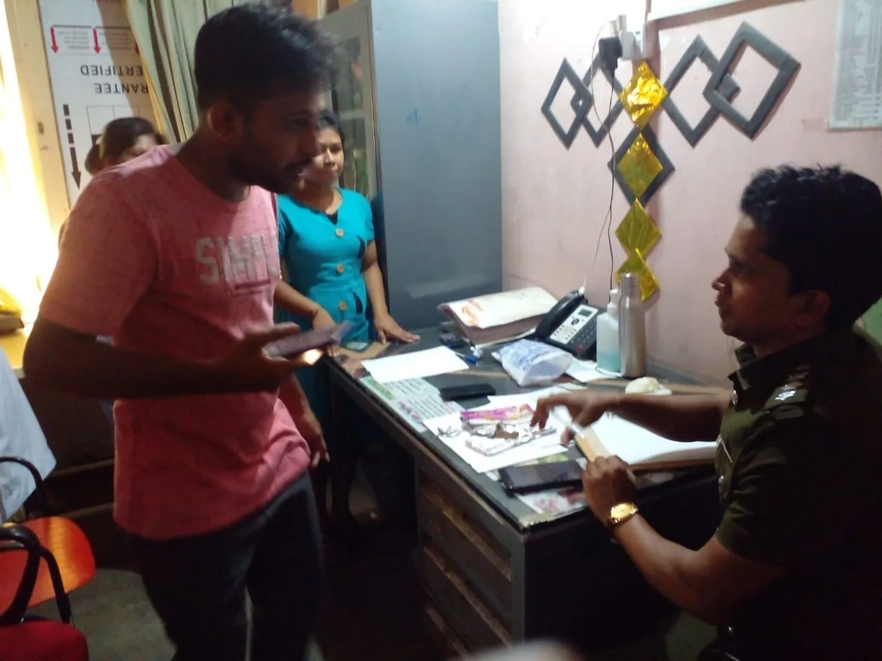 රෝහල් ආපන ශාලාවේ චොක්ලට් එකක මිනිස් ඇඟිලි කොටසක් (ඡායාරූප සහ වීඩියෝ) 4 WhatsApp Image 2023 08 05 at 21.41.50 2