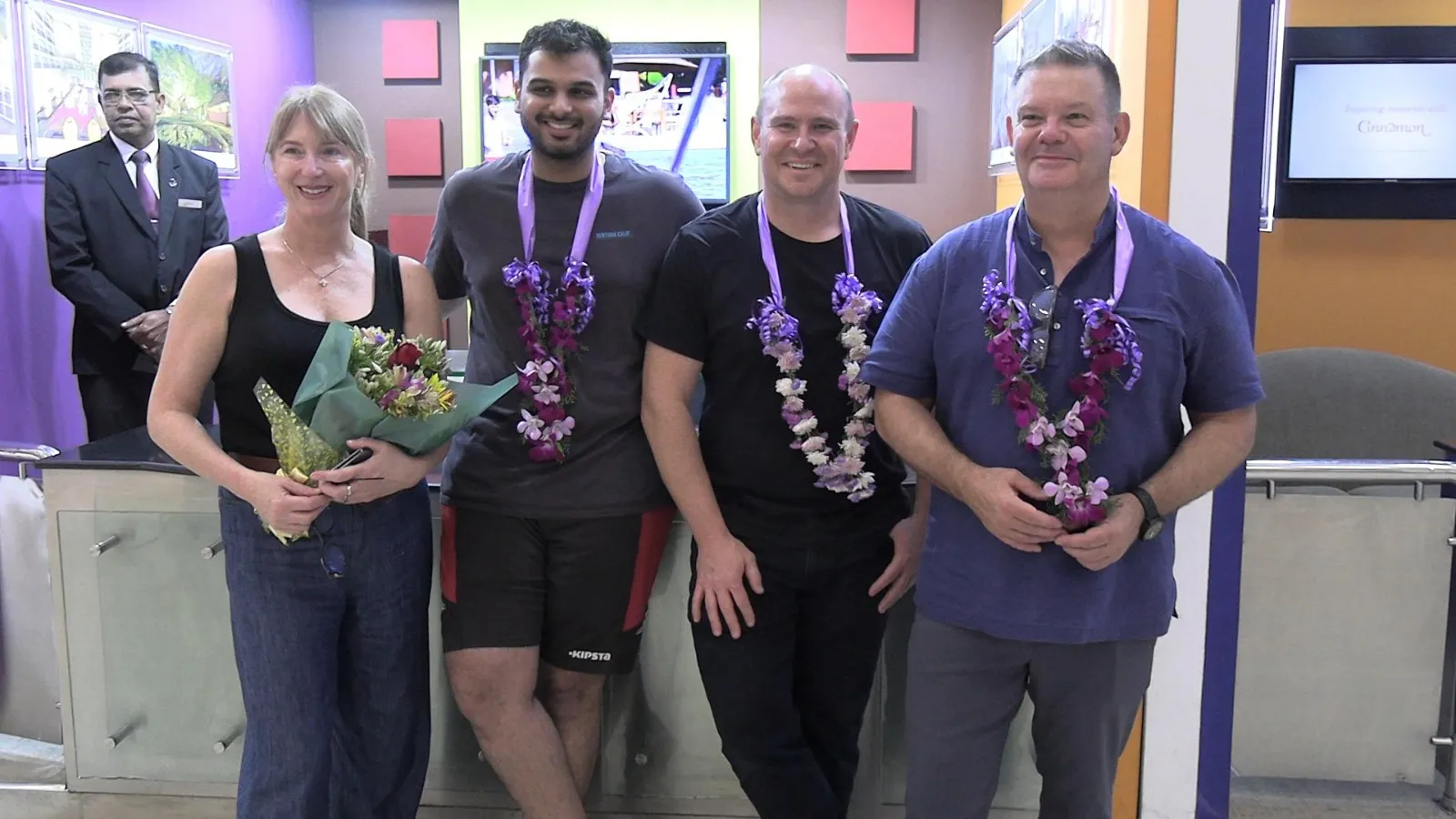 ලොවක් හඳුනන සූපවේදියා ශ්රී ලංකාවට පැමිණෙයි (ඡායාරූප) 2 IMG 20231128 WA0001