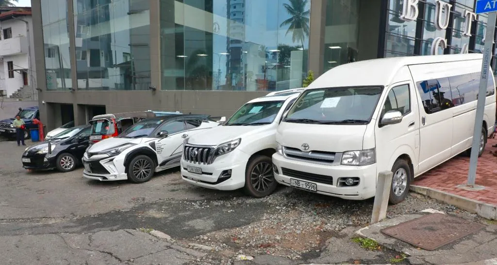 'යුක්තිය' මෙහෙයුමෙන් කුඩු ජාවාරම්කරුවන්ගේ ලක්ෂ 1,060ක දේපළ පොලිස් භාරයට (ඡායාරූප) 5 WhatsApp Image 2024 01 08 at 10.17.27 AM