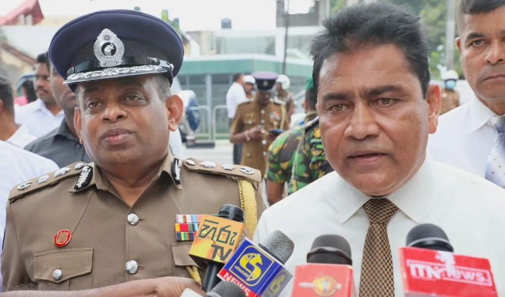 'යුක්තිය' මෙහෙයුමෙන් කුඩු ජාවාරම්කරුවන්ගේ ලක්ෂ 1,060ක දේපළ පොලිස් භාරයට (ඡායාරූප) 1 WhatsApp Image 2024 01 08 at 10.17.29 AM 1