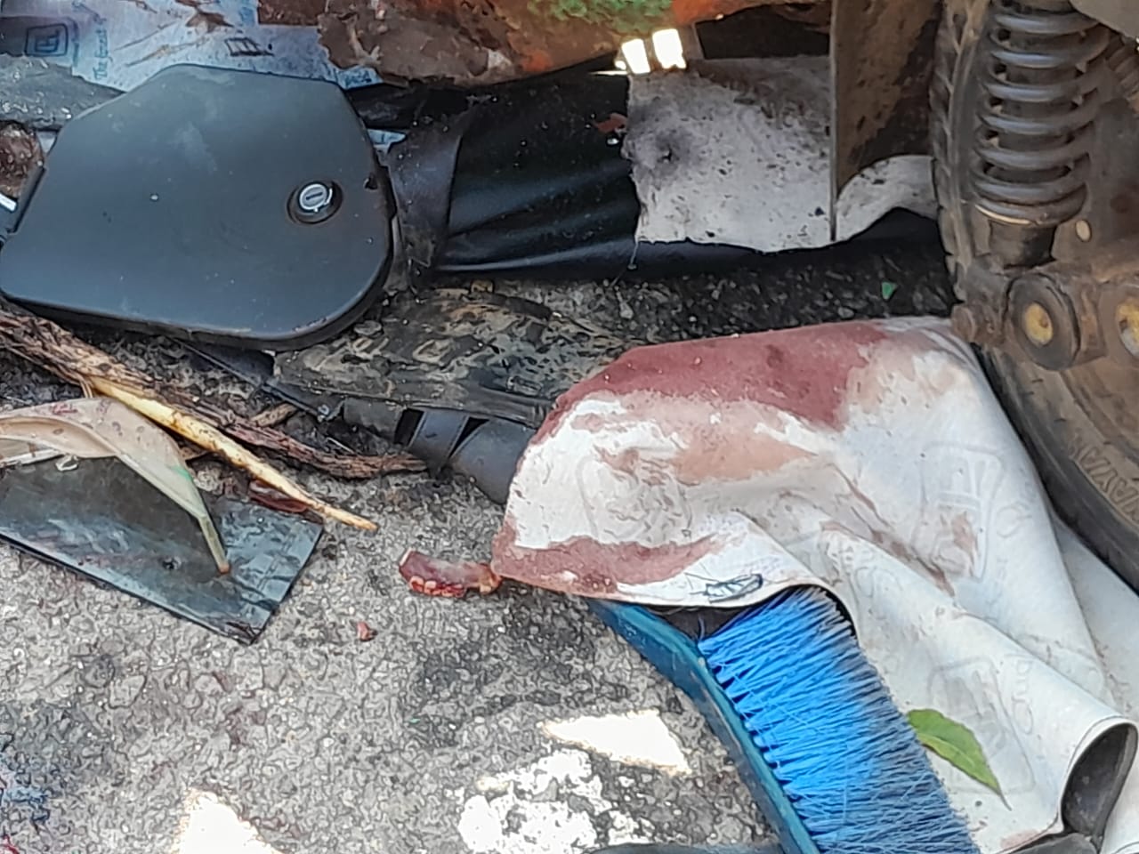 නිදහස සමරා එද්දී සිදු වූ අනතුරෙන් අයෙක් මරුට, හයක් රෝහලට (ඡායාරූප) 3 WhatsApp Image 2024 02 05 at 10.40.03 AM