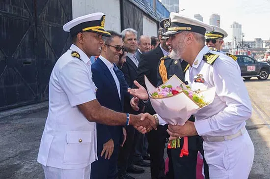 ඉරාන නාවික හමුදාවේ නෞකා දෙකක් කොළඹ වරායට (ඡායාරූප) 6 WhatsApp Image 2024 02 16 at 4.23.26 PM