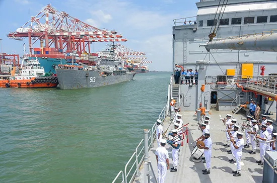 ඉරාන නාවික හමුදාවේ නෞකා දෙකක් කොළඹ වරායට (ඡායාරූප) 4 WhatsApp Image 2024 02 16 at 4.23.29 PM