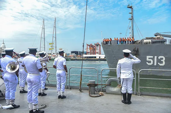 ඉරාන නාවික හමුදාවේ නෞකා දෙකක් කොළඹ වරායට (ඡායාරූප) 3 WhatsApp Image 2024 02 16 at 4.23.32 PM