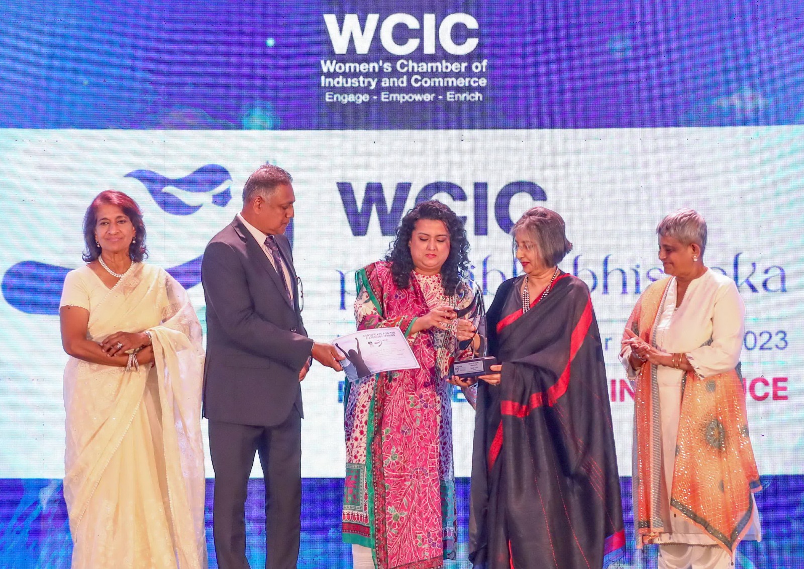 කාන්තා ව්යවසායකත්වය බල ගැන්වීමට රජයෙන් පුළුල් වැඩපිළිවෙළක් 10 WhatsApp Image 2024 02 28 at 12.35.09 1