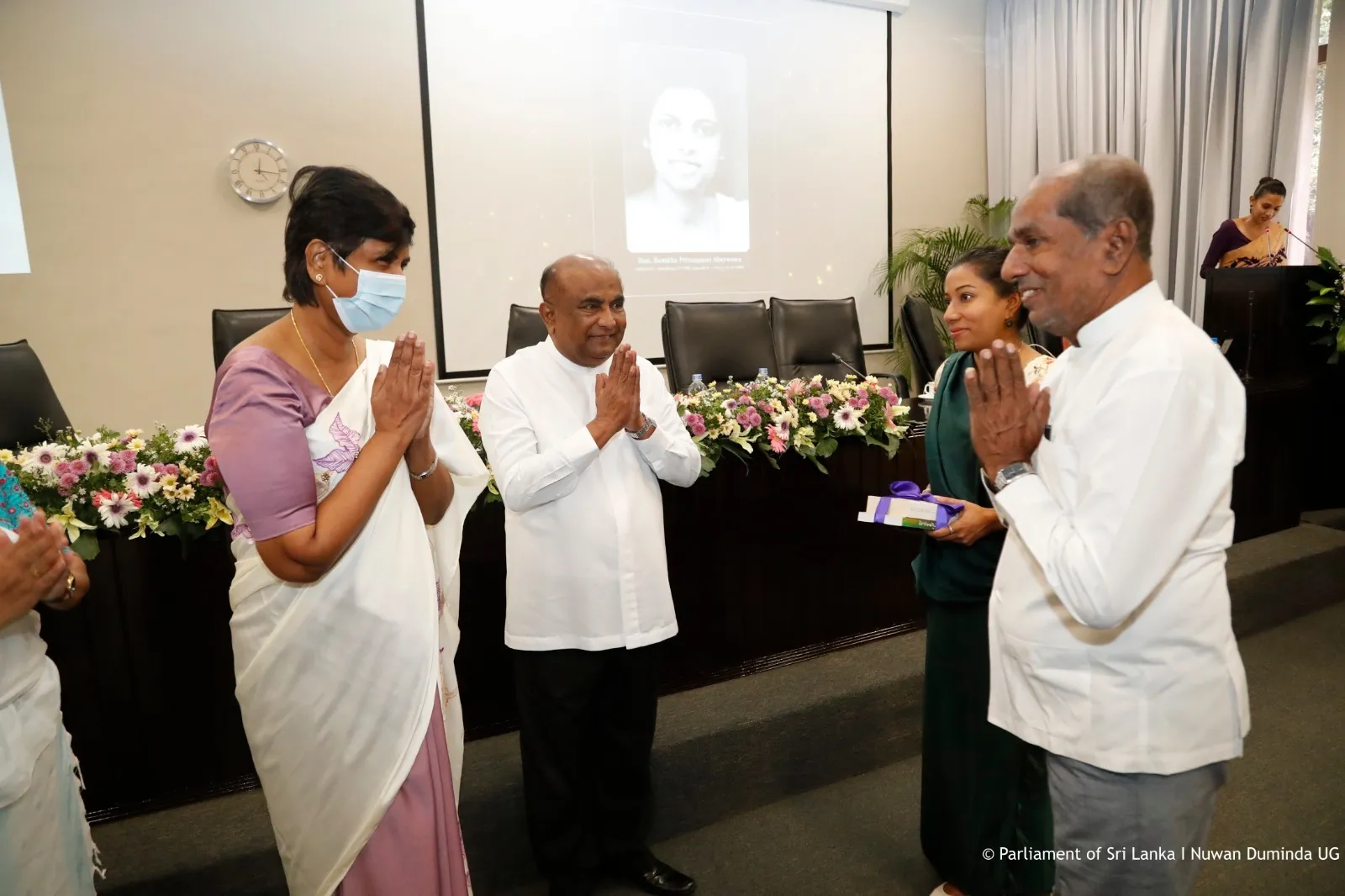 කාන්තා දිනය වෙනුවෙන් පැරණි මන්ත්රීවරියන්ට පාර්ලිමේන්තුවේදී බුහුමන් 6 58620770 0607 46d8 a8cc 683b721a4f77