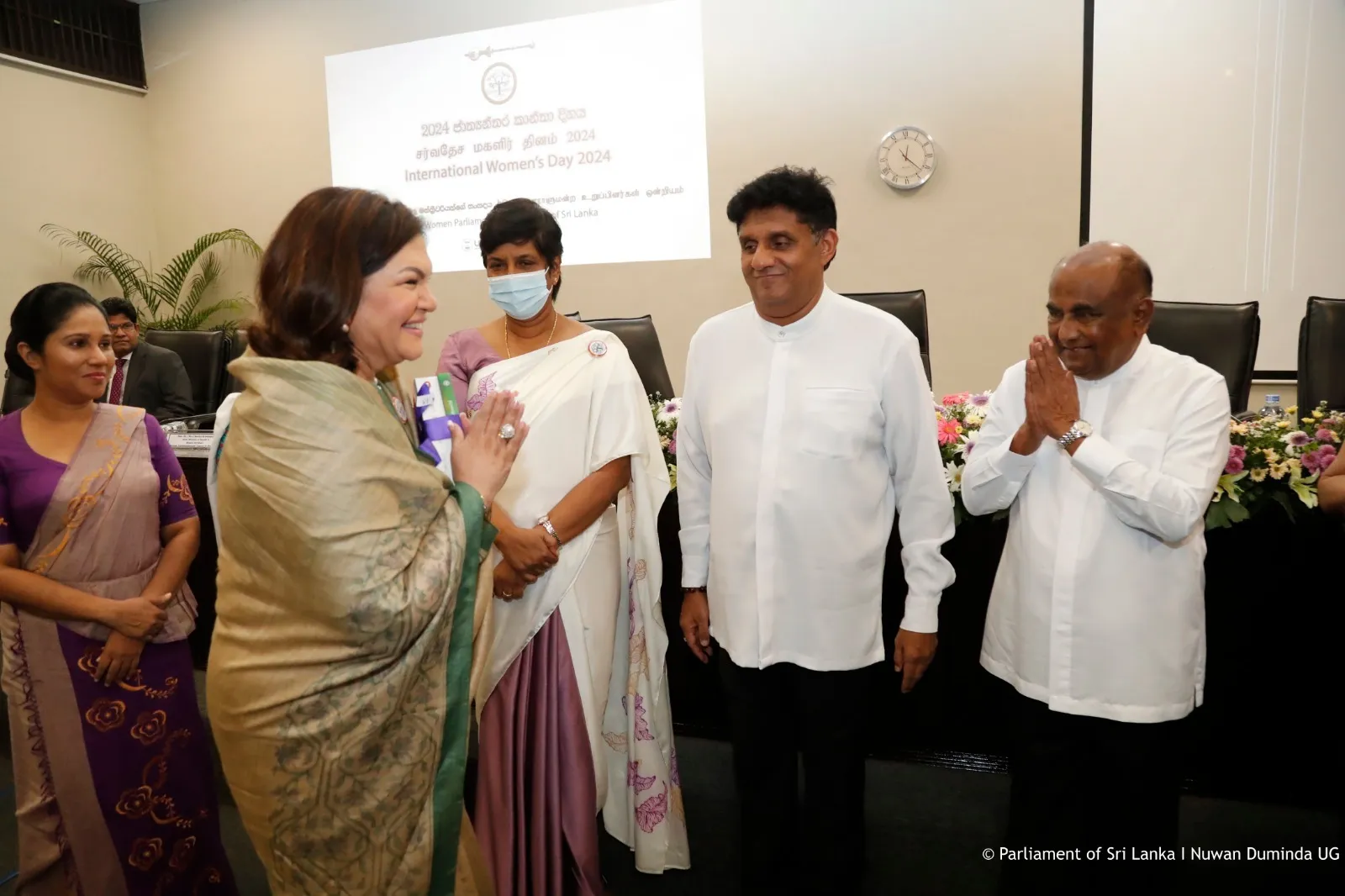 කාන්තා දිනය වෙනුවෙන් පැරණි මන්ත්රීවරියන්ට පාර්ලිමේන්තුවේදී බුහුමන් 8 c5679e23 4f4b 4e80 aa79 f751895dc2fb