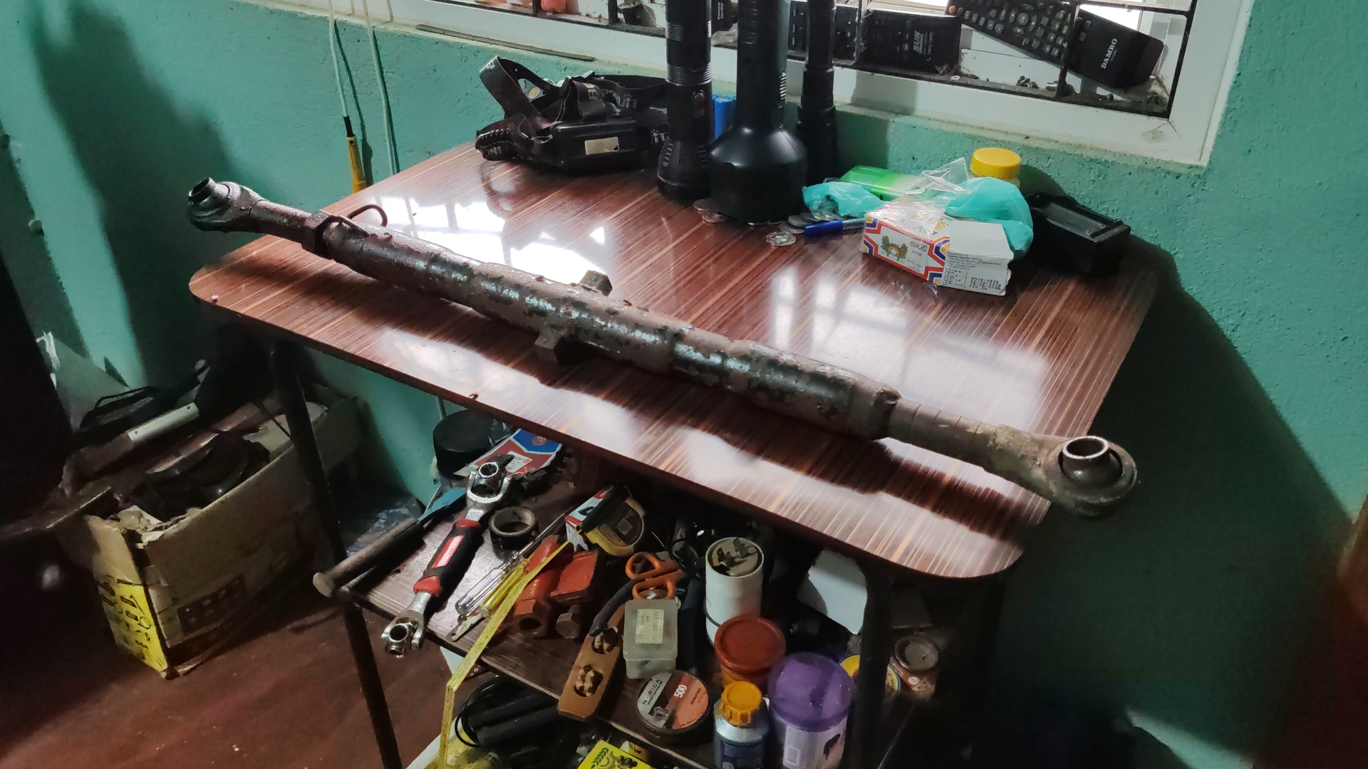 විදෙස් ගතව සිට පැමිණි අයෙකුගේ මළ සිරුරක් වවුනියාවේ නිවසක (ඡායාරූප) 4 IMG 20240826 165528