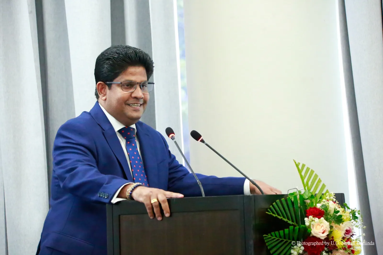 ජනතා අපේක්ෂාවන් උපරිමයෙන් ඉටු කිරීම මන්ත්රීවරුන්ගේ ප්රධාන අපේක්ෂාව විය යුතුයි - අගමැතිනිය 4 WhatsApp Image 2024 11 25 at 3.55.49 PM 1