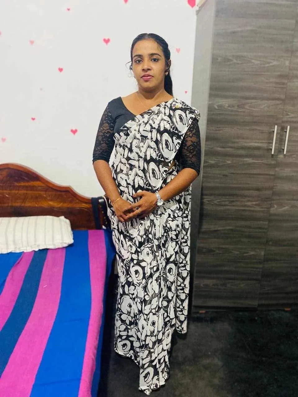 ගනේමුල්ල සංජීවගේ ඝාතනයට සම්බන්ධ සැකකාරියගේ තවත් ඡායාරූප කිහිපයක් එළියට (ඡායාරූප) 1 WhatsApp Image 2025 02 24 at 2.24.44 PM 1