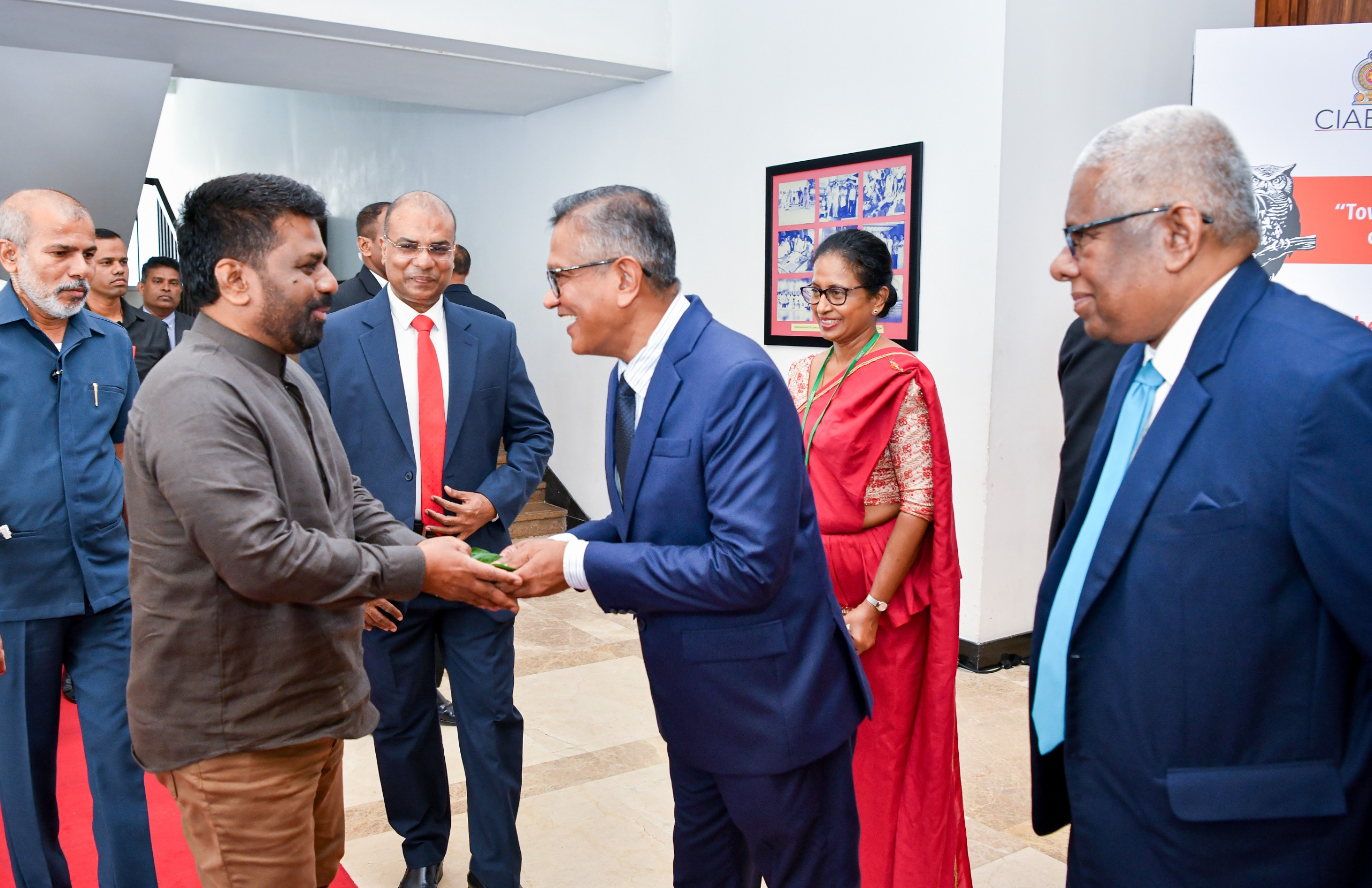 අල්ලස හා දූෂණය තුරන් කිරීම ඊළඟ පරම්පරාවට භාර නොදෙන බවට ජනපතිගෙන් පොරොන්දුවක් (වීඩියෝ හා ඡායාරූප) 3 IMG 20250409 WA0009