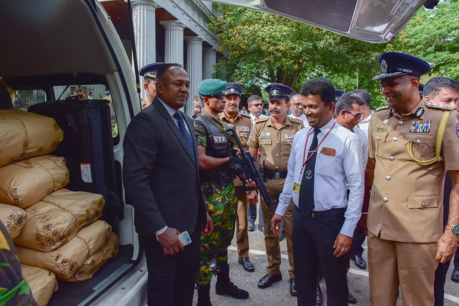 හෙරොයින් කිලෝ 500කට ආසන්න ප්රමාණයක් විනාශ කෙරේ (ඡායාරූප) 8 WhatsApp Image 2025 04 28 at 1.21.03 PM