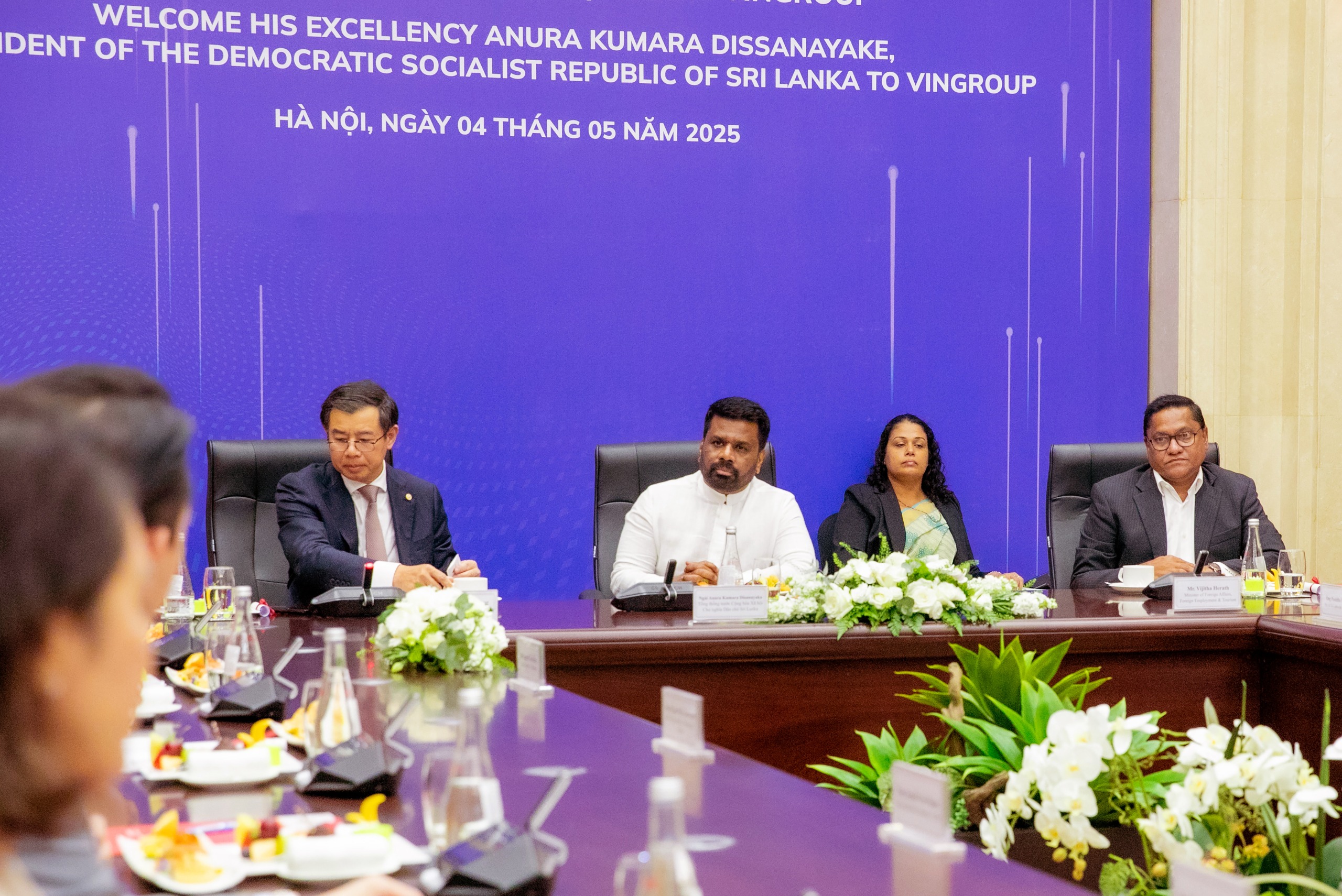 ශ්රී ලංකාවේ ආයෝජනය සඳහා වියට්නාමයේ වින්ගෲප් සමූහයට ජනපතිගෙන් ඇරයුම් (ඡායාරූප) 4 Vingroup meeting 1