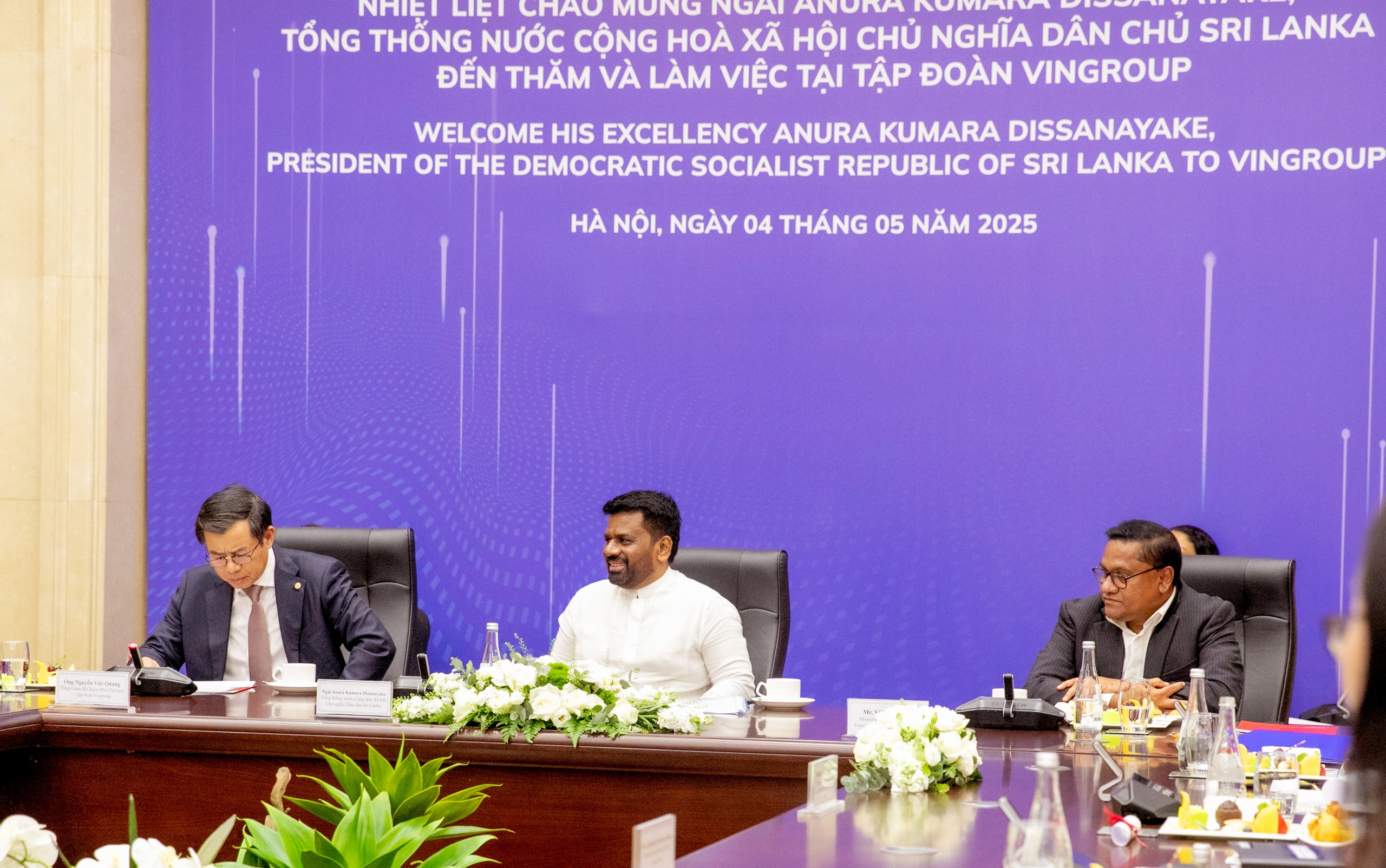 ශ්රී ලංකාවේ ආයෝජනය සඳහා වියට්නාමයේ වින්ගෲප් සමූහයට ජනපතිගෙන් ඇරයුම් (ඡායාරූප) 2 Vingroup meeting 3