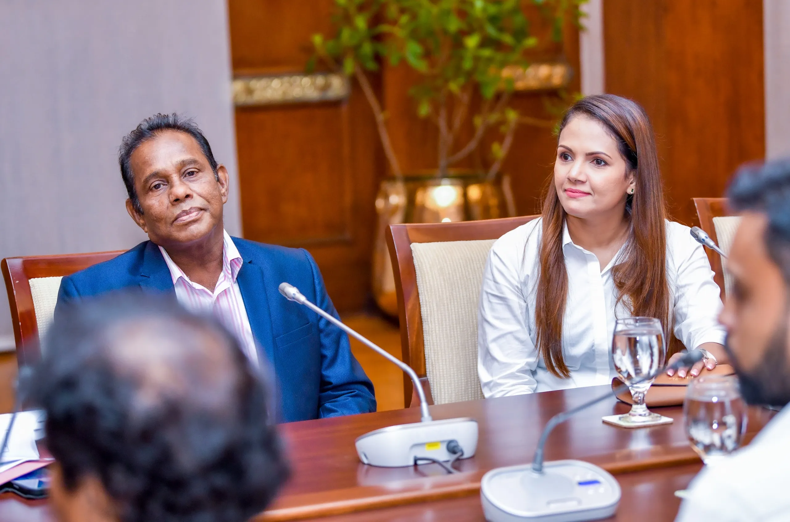 ජනපති සහ ශ්රී ලාංකික ප්රාසාංගික කලාකරුවන්ගේ ඒකාබද්ධ සංසදය අතර හමුවක් (ඡායාරූප) 5 WhatsApp Image 2025 05 25 at 4.55.40 PM