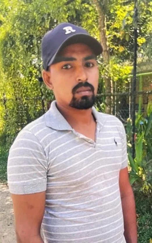 මොහු ගැන දන්නවා නම් පොලිසියට කියන්න (ඡායාරූප) 1 1