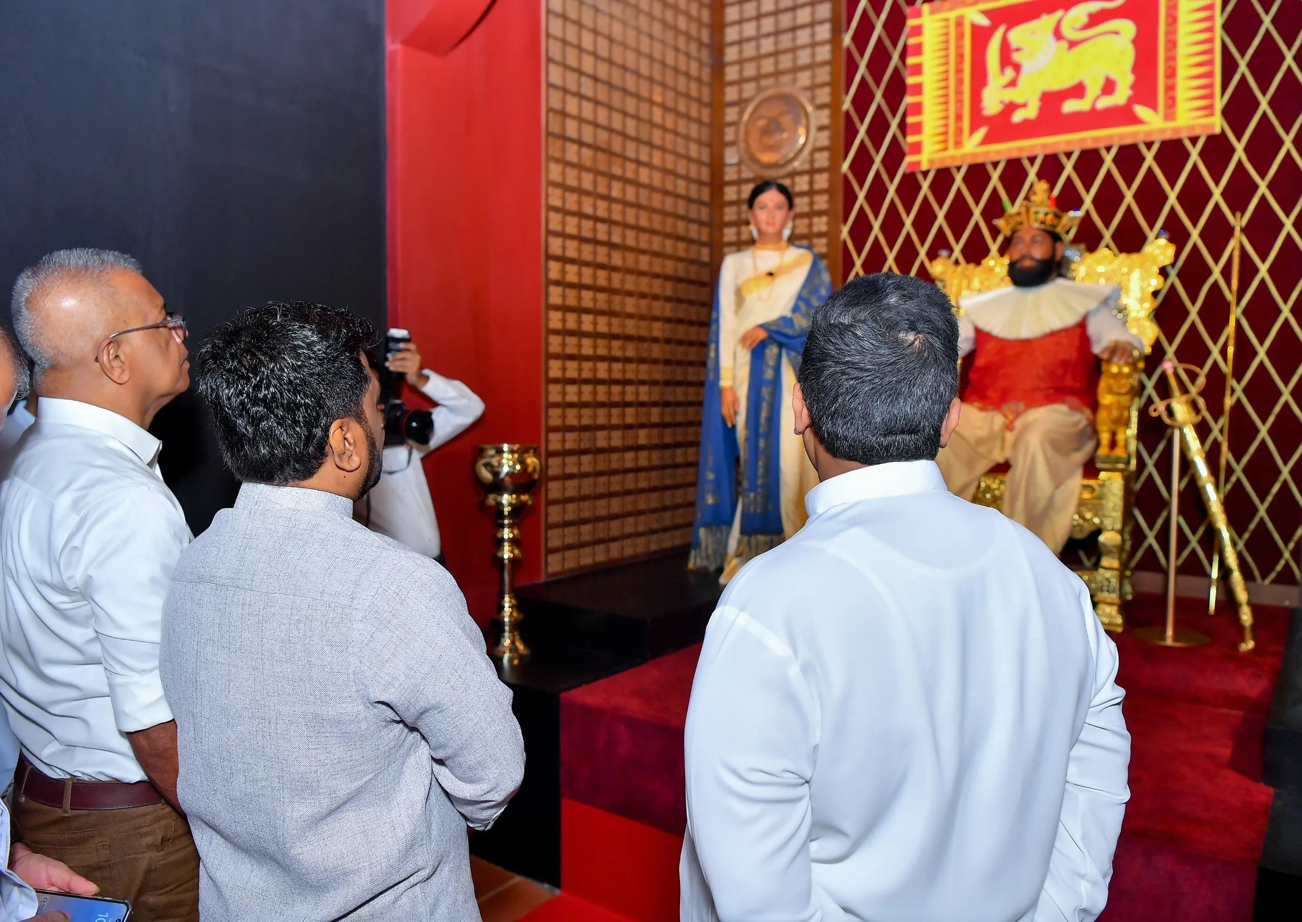 ජනපති අතින් විවෘත වූ ඇහැලේපොළ වලව්වේ ඉටි රූප කෞතුකාගාරය (ඡායාරූප) 3 Wax Museum Opening Ceremony Kandy 3