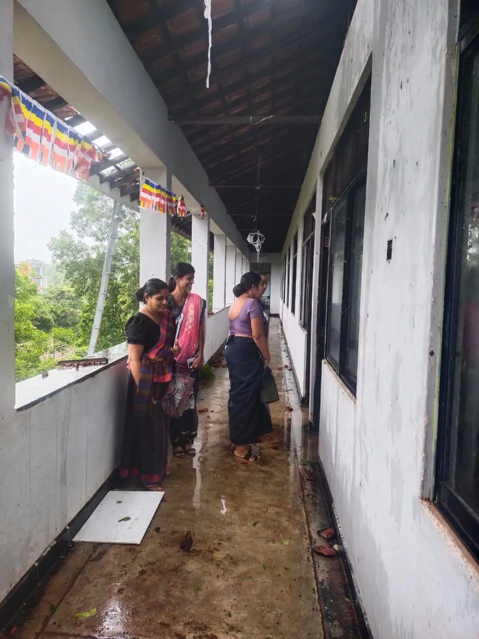 ගාල්ලේ පාසලක වහලවල් හුළඟට ගිහින් (ඡායාරූප) 6 WhatsApp Image 2025 07 25 at 2.17.13 PM