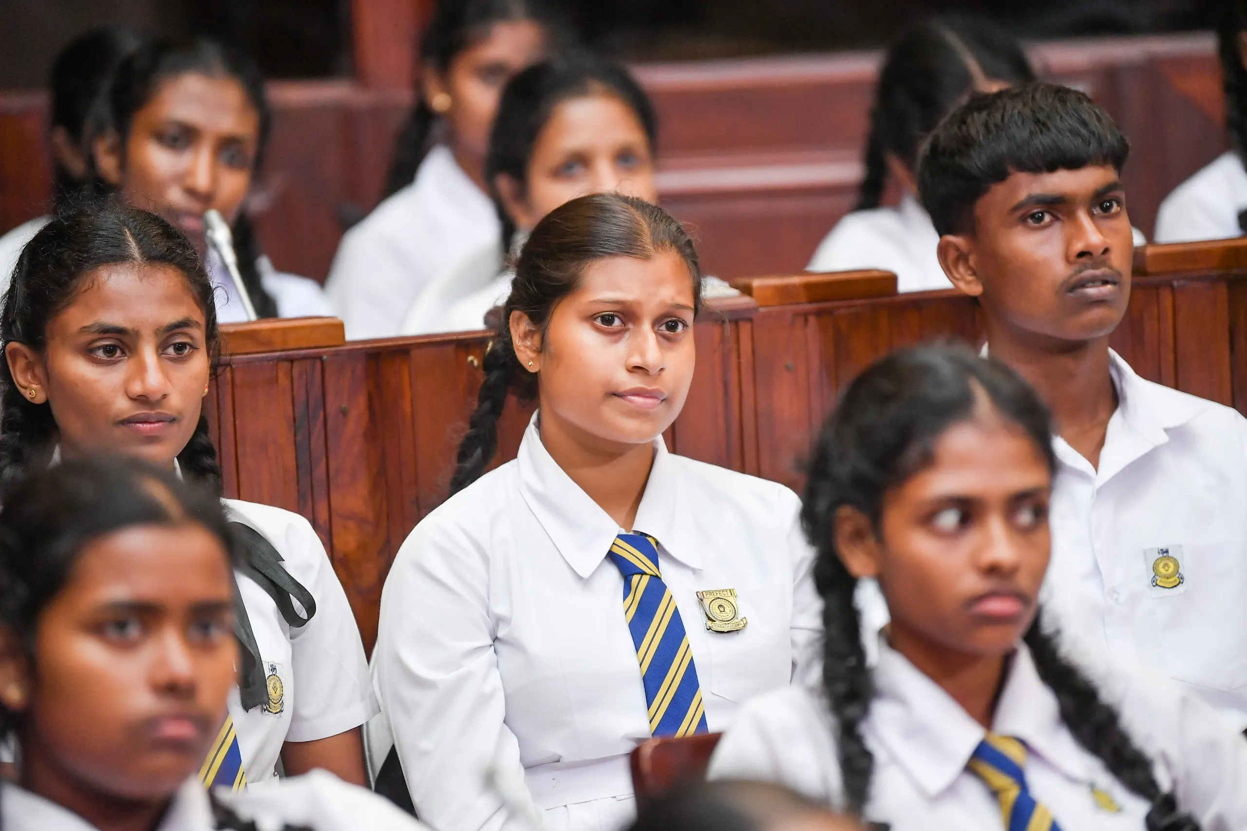 Vision වැඩසටහනට සහභාගීවීමට කොළඹ ආ කුරුණෑගල හා ත්රිකුණාමල සිසු සිසුවියන් පිරිසකට අවස්ථාව (ඡායාරූප) 2 කුරුණෑගල මාවතගම මධ් ය මහා විද් යාලයේ සහ ත් රිකුණාමලය ශ් රී කෝණේෂ්වර හින්දු විද් යාලයේ සිසුහු 14