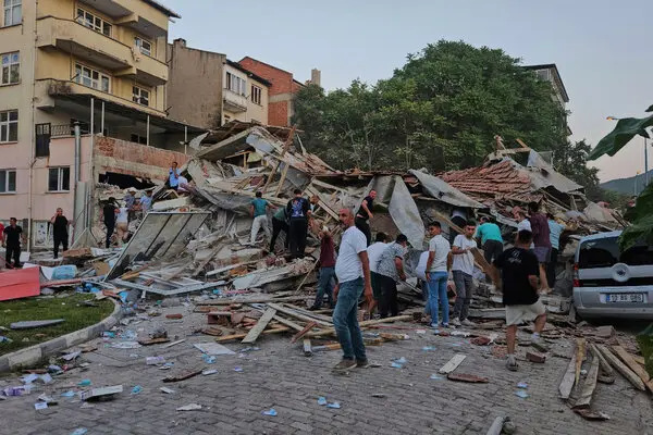 10int turkey quake gmtj articleLarge
