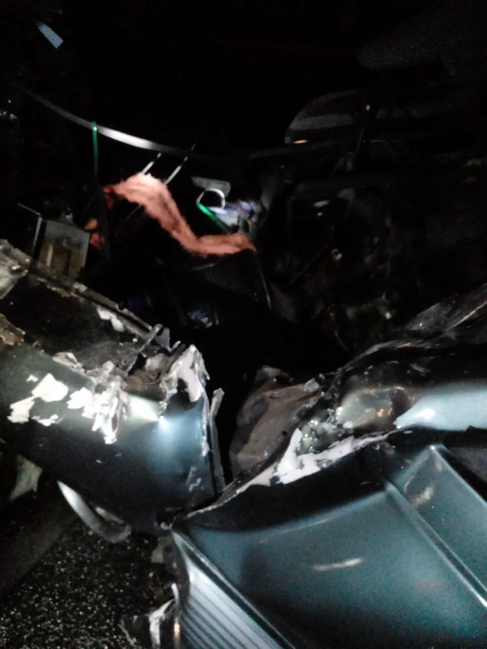 Update - දක්ෂිණ අධිවේගයේ අද අලුයම සිදු වූ අනතුරේ තොරතුරු රැසක් අනාවරණය වෙයි (ඡායාරූප) 6 WhatsApp Image 2025 09 16 at 9.07.47 AM