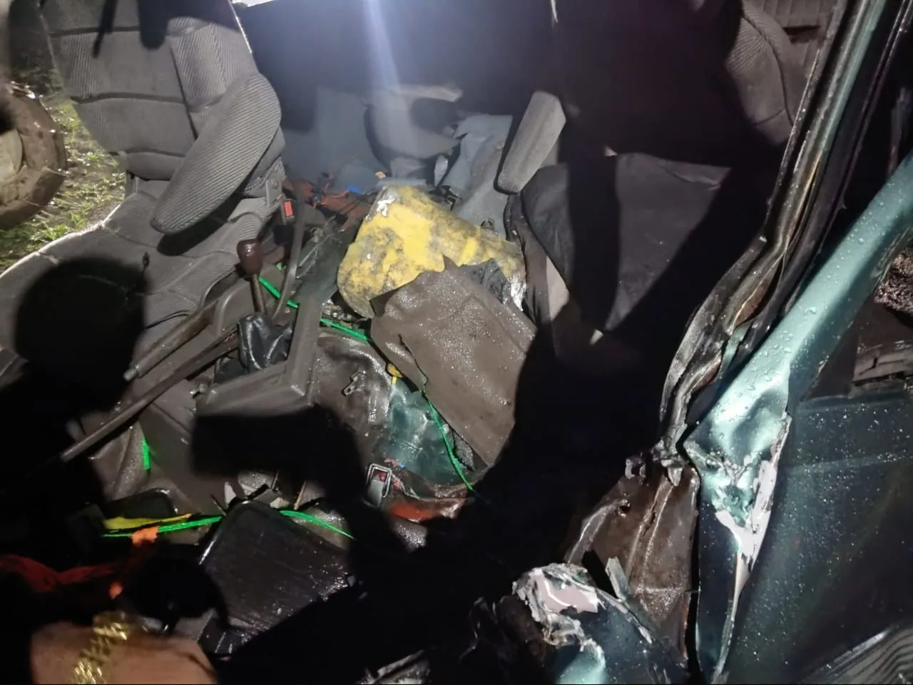 Update - දක්ෂිණ අධිවේගයේ අද අලුයම සිදු වූ අනතුරේ තොරතුරු රැසක් අනාවරණය වෙයි (ඡායාරූප) 5 WhatsApp Image 2025 09 16 at 9.07.48 AM