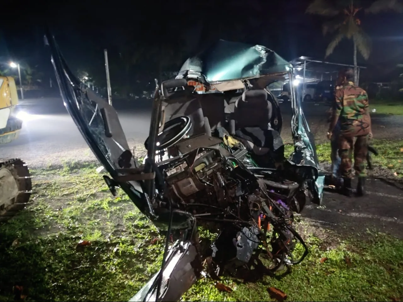 Update - දක්ෂිණ අධිවේගයේ අද අලුයම සිදු වූ අනතුරේ තොරතුරු රැසක් අනාවරණය වෙයි (ඡායාරූප) 4 WhatsApp Image 2025 09 16 at 9.07.49 AM