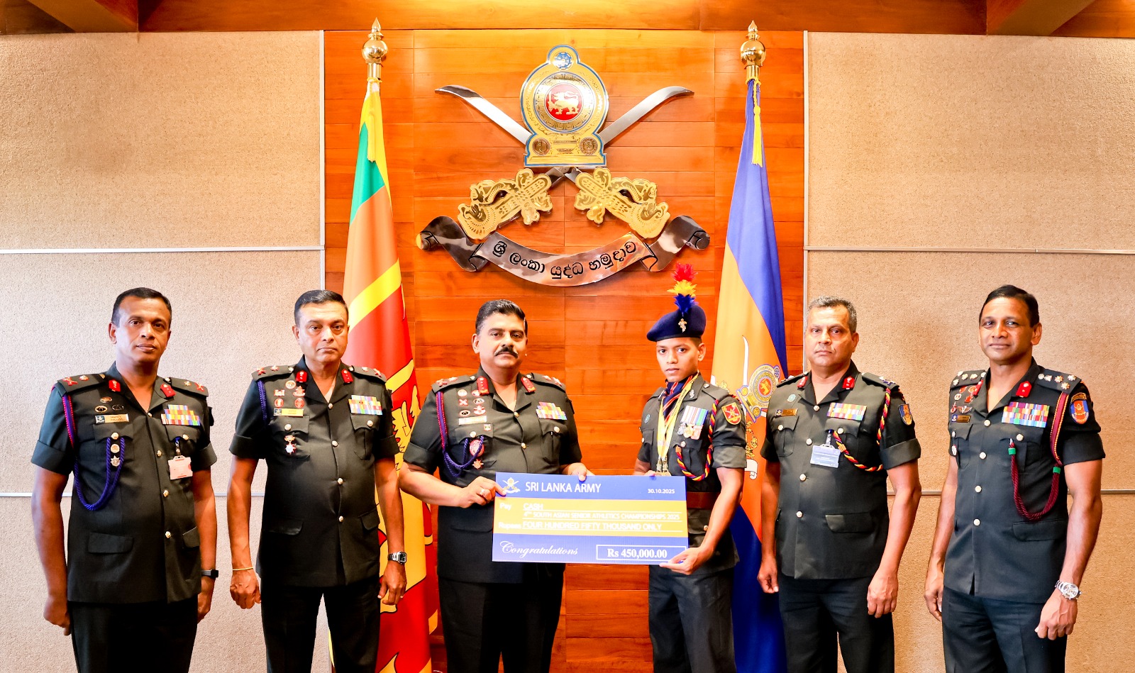 දකුණු ආසියානු මළල ක්රීඩා ශූරතාවලියේදී දස්කම් දැක්වූ යුද හමුදා ක්රීඩකයින් පැසසුමට (ඡායාරූප) 5 WhatsApp Image 2025 10 31 at 12.05.17 4